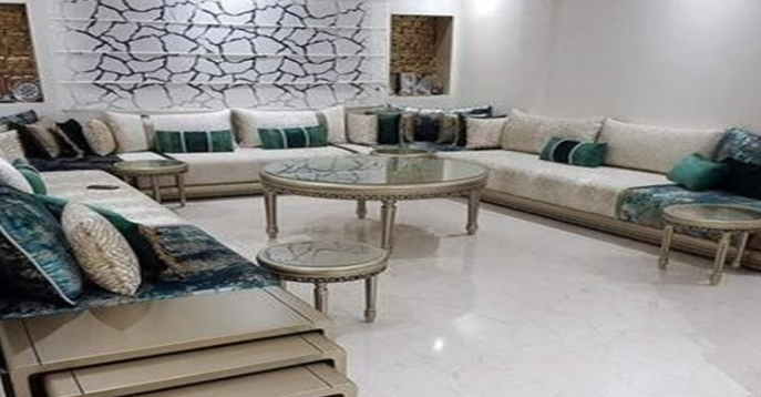 صالون مودرن حديث مع أثاث حديث بألوان متميزة